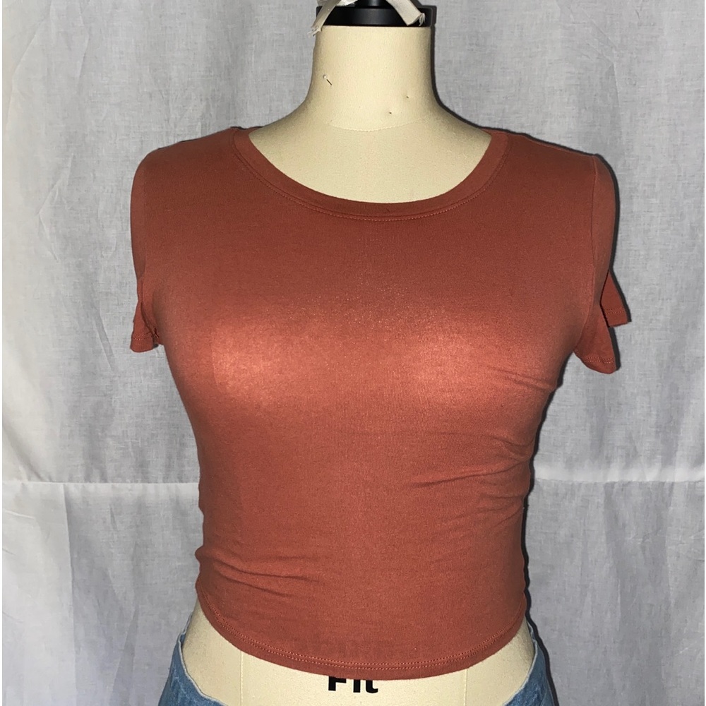 tiny crop top
